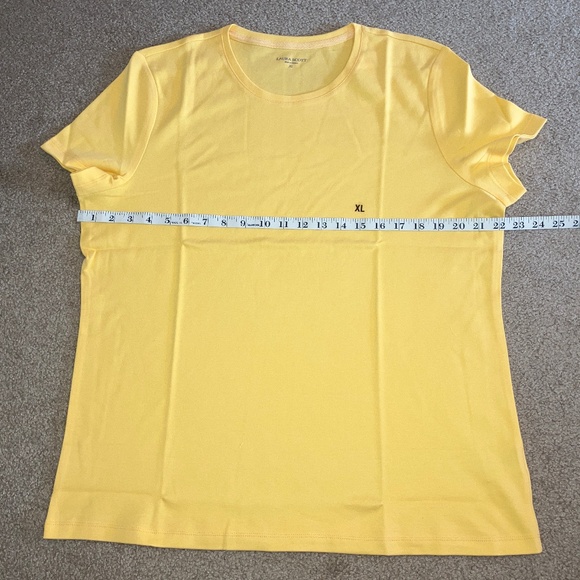 size XL, bust up to 44 inches, pretty yellow and sunshine shirt, new condition ☀ - Picture 4 of 9